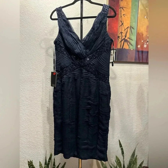 Tadashi shoji Navy sequined details dress size 8 - Picture 2 of 13
